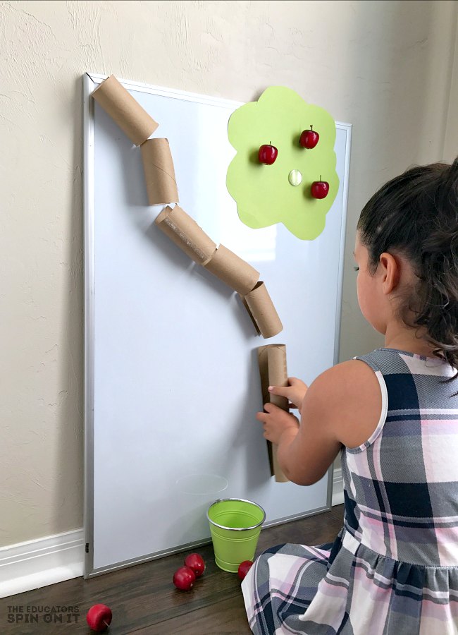 Apple Themed STEM Activity for Preschoolers - The Educators' Spin On It Apple Themed STEM Activity for Preschoolers