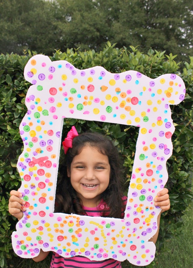 art-frame-for-kids-to-make-with-dot-markers - The Educators' Spin On It Art Frame for Kids to Make with Dot Markers inspired by the book The Dot