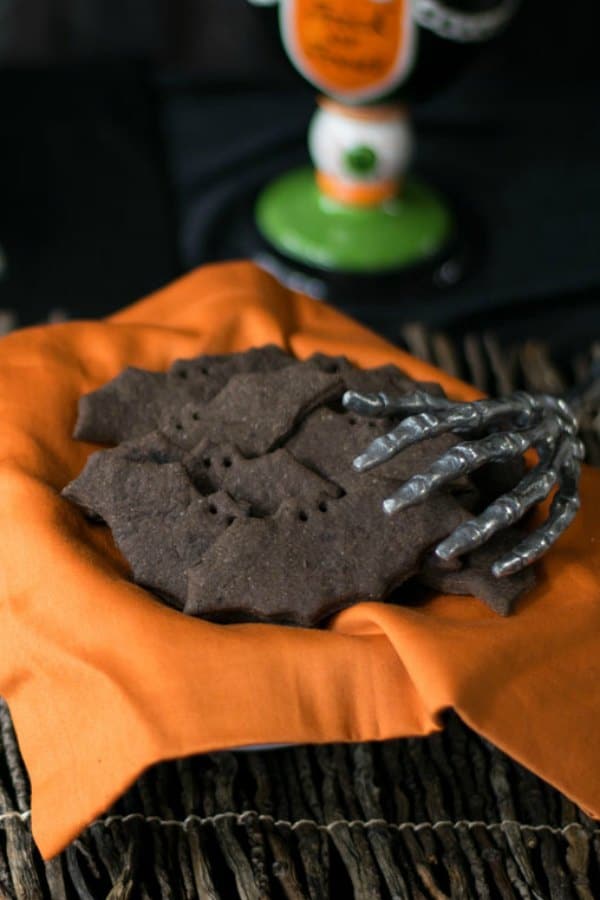 bats-and-cats-chocolate-graham-crackers - The Educators' Spin On It Bat Chocolate Graham Crackers