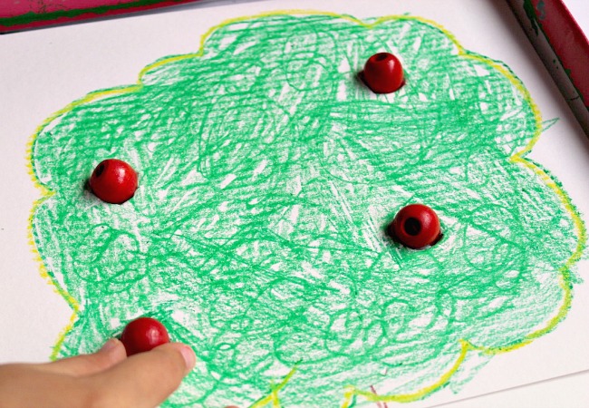 diy-fine-motor-apple-game-for-kids - The Educators' Spin On It diy-fine-motor-apple-game-for-kids