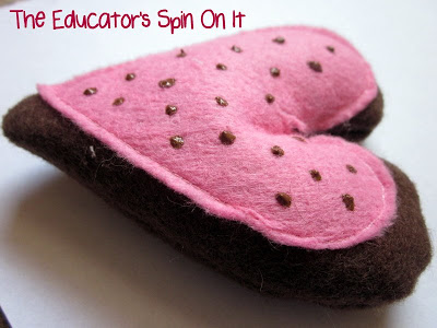 IMG_1668.JPG - The Educators' Spin On It felt heart for kids for pretend play for Valentines' Day