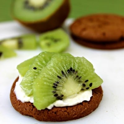 Kiwi Gingersnap Mini Tarts | Cooking with Kids