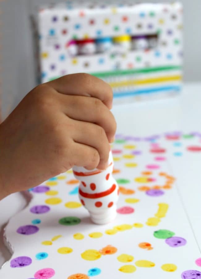 making-dot-frame-for-kids-artwork - The Educators' Spin On It Making Dot Frame for Kids Art Work