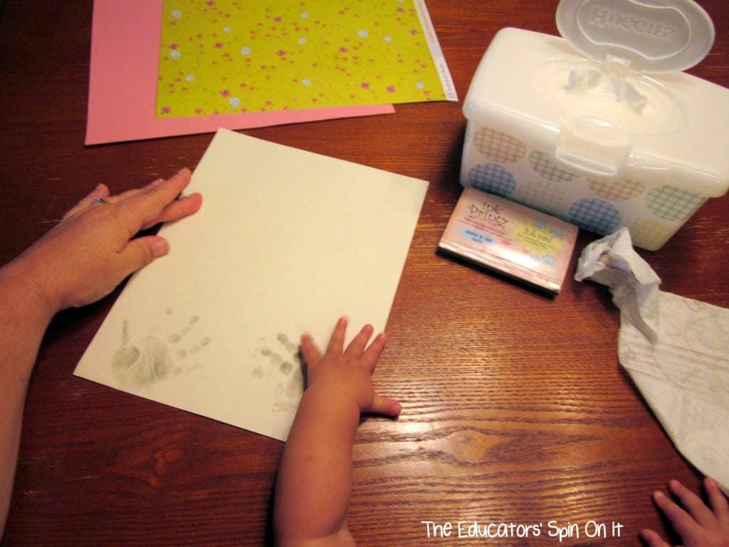 Using+Kids+friendly+Ink+for+handprints.jpg - The Educators' Spin On It Using Kid Friendly Ink for Handprint Cards for Grandparents Day