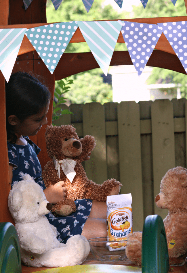 Teddy Bear Tea Party with Goldfish Grahams by Kim Vij - The Educators' Spin On It Teddy Bear Picnic Party